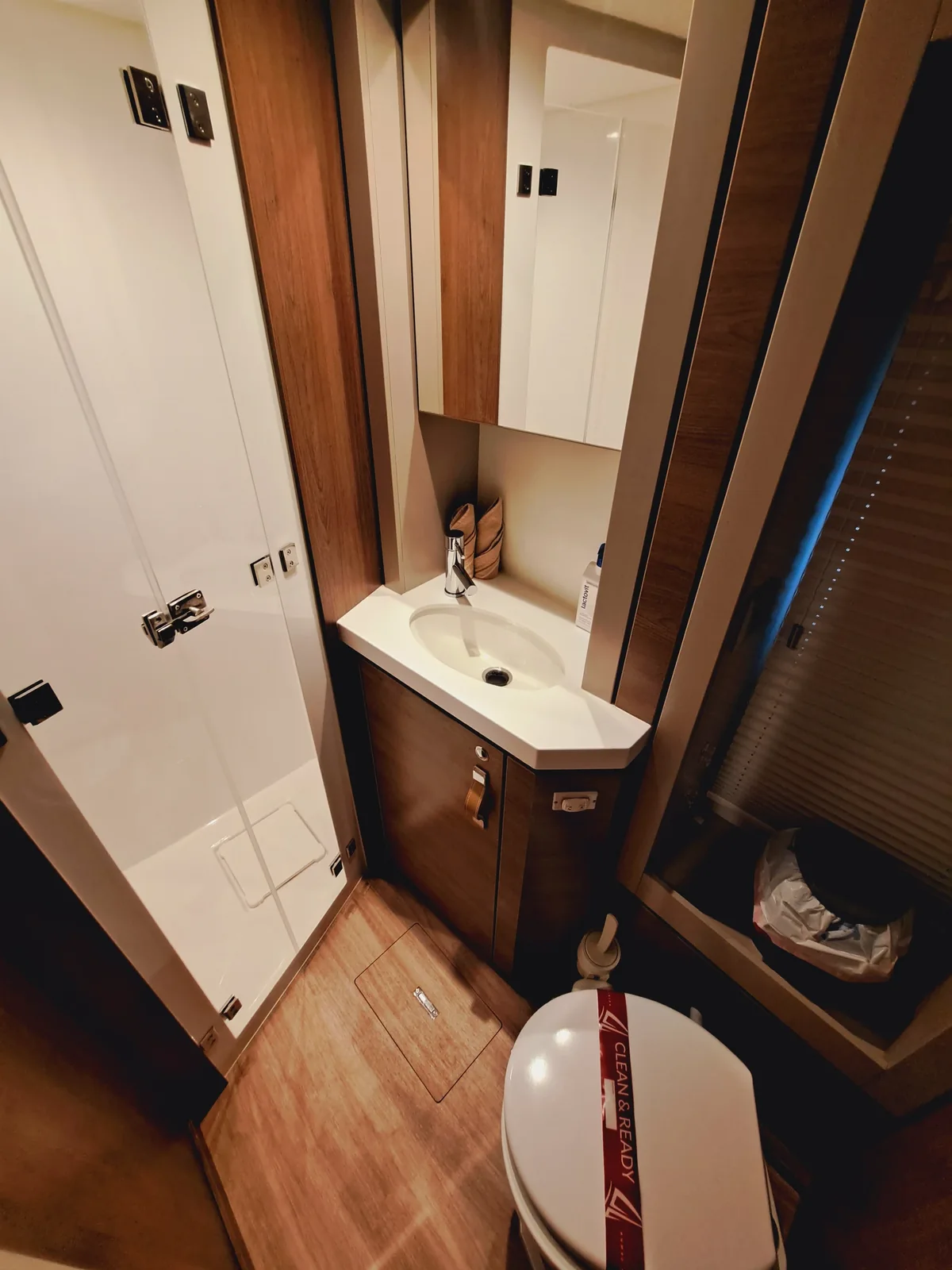 Yacht CATANA Bali 4.6 - Cancelli del Cielo - Foto 1