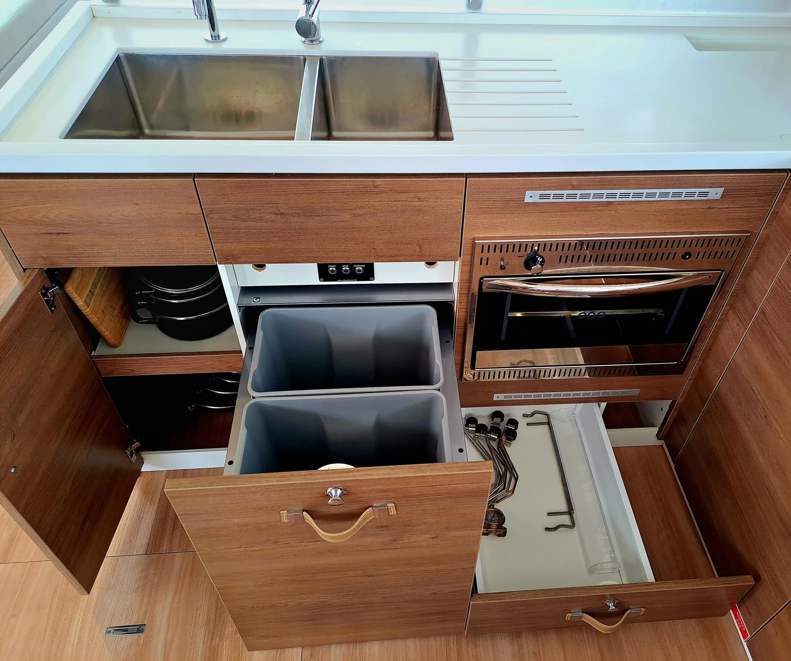 Yacht CATANA Bali 4.6 - Cancelli del Cielo - Foto 1