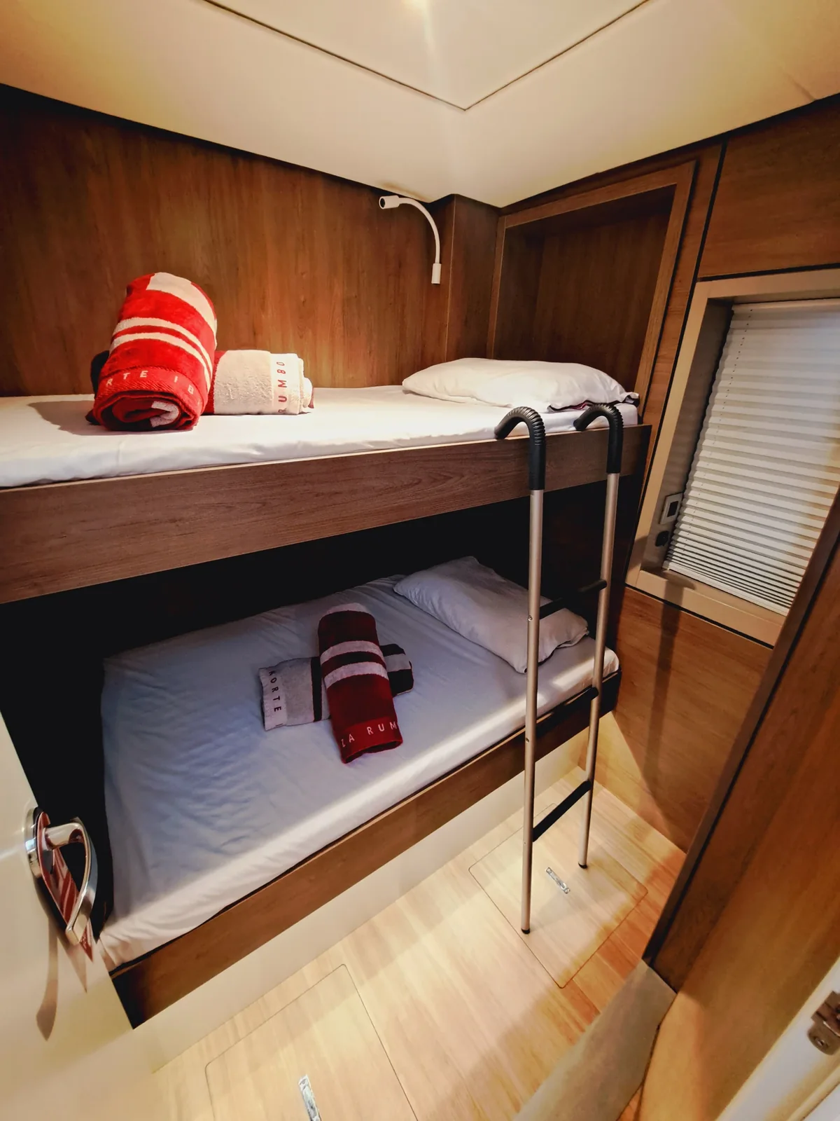 Yacht CATANA Bali 4.6 - Cancelli del Cielo - Foto 1