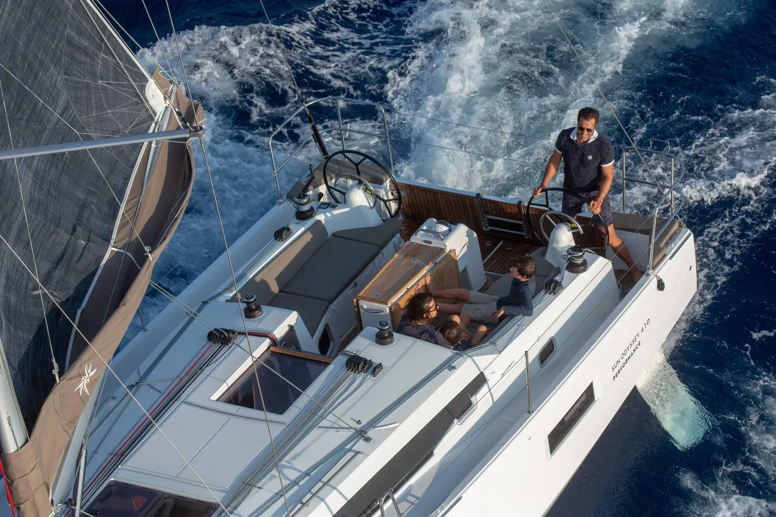 Yacht JEANNEAU Sun Odyssey 410 - Gaia - Foto 1