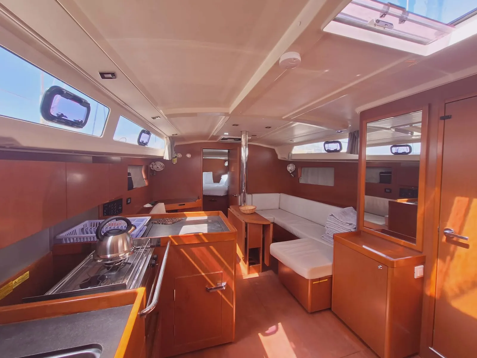 Yacht BENETEAU Oceanis 41.1 - Ikaria - Foto 1