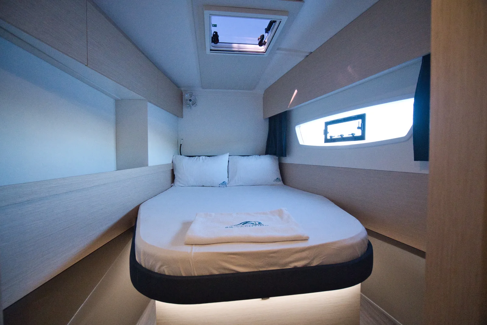 Yacht FOUNTAINE PAJOT Astrea 42 - Adele