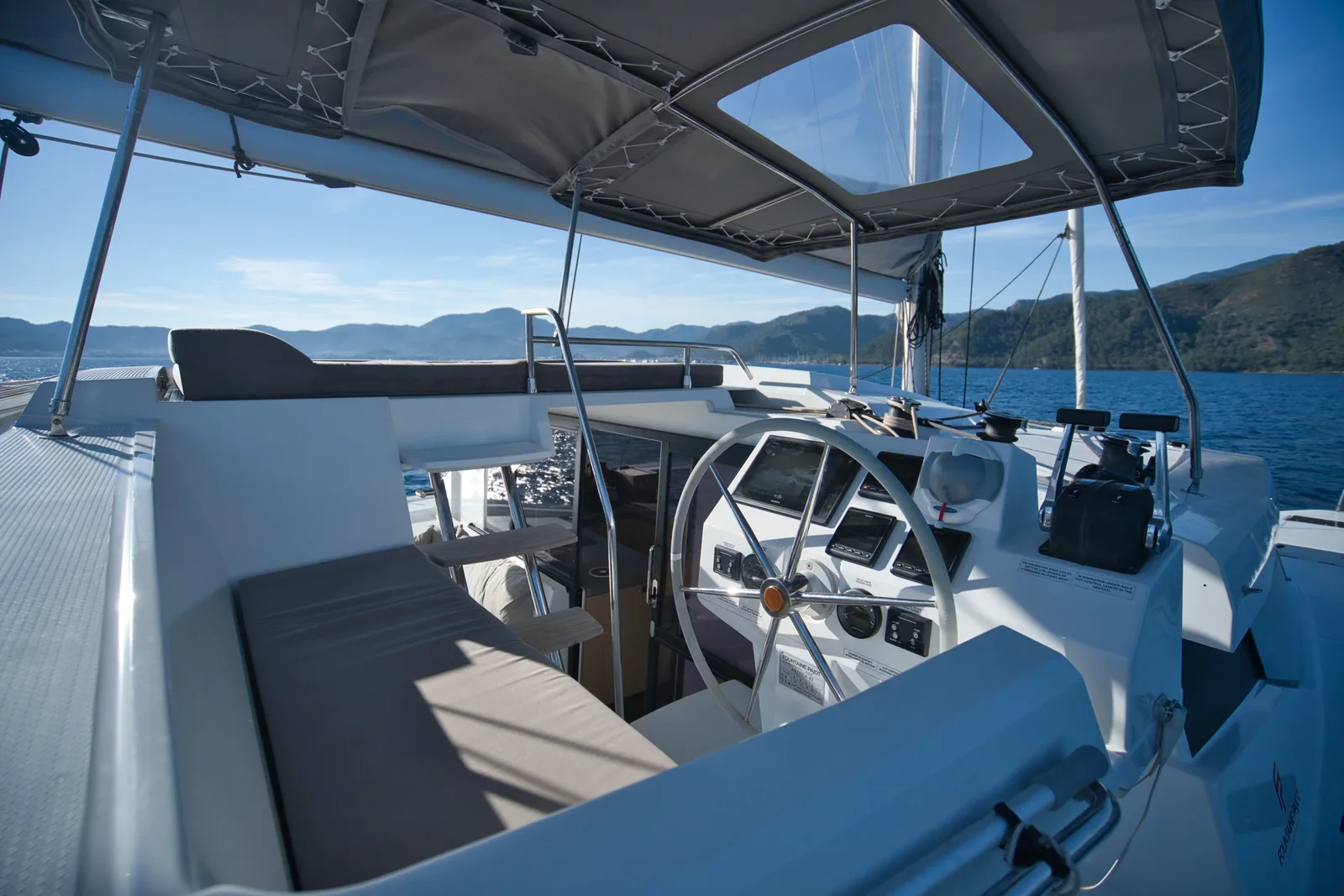Yacht FOUNTAINE PAJOT Astrea 42 - Adele - Foto 1
