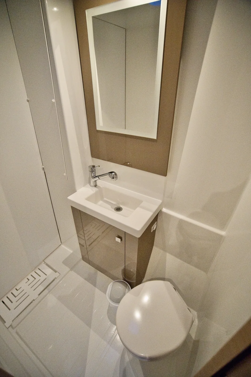 Yacht FOUNTAINE PAJOT Astrea 42 - Adele - Foto 1