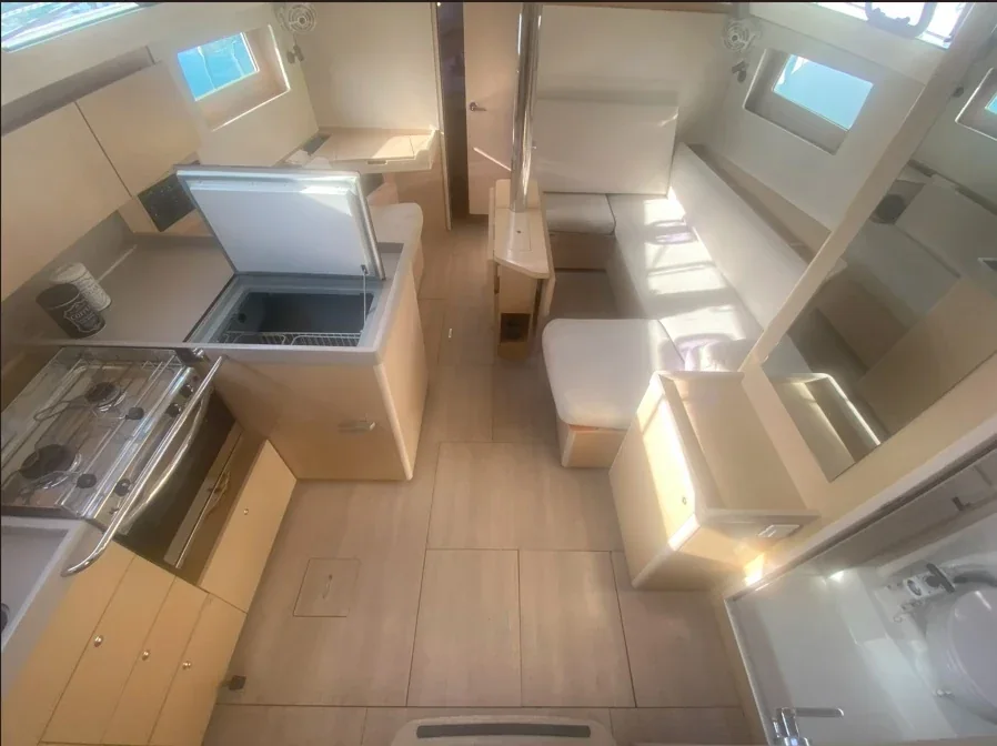 Yacht BENETEAU Oceanis 41.1 - Ioanna - Foto 1