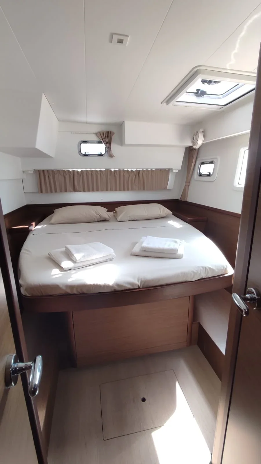 Yacht LAGOON 42 - Loki - Foto 1