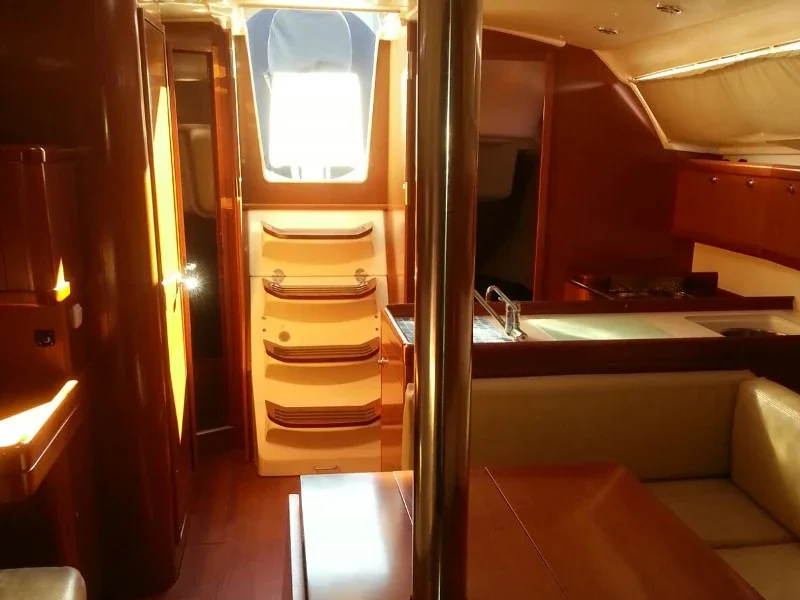 Yacht BENETEAU Oceanis 37 - Romantica - Foto 1
