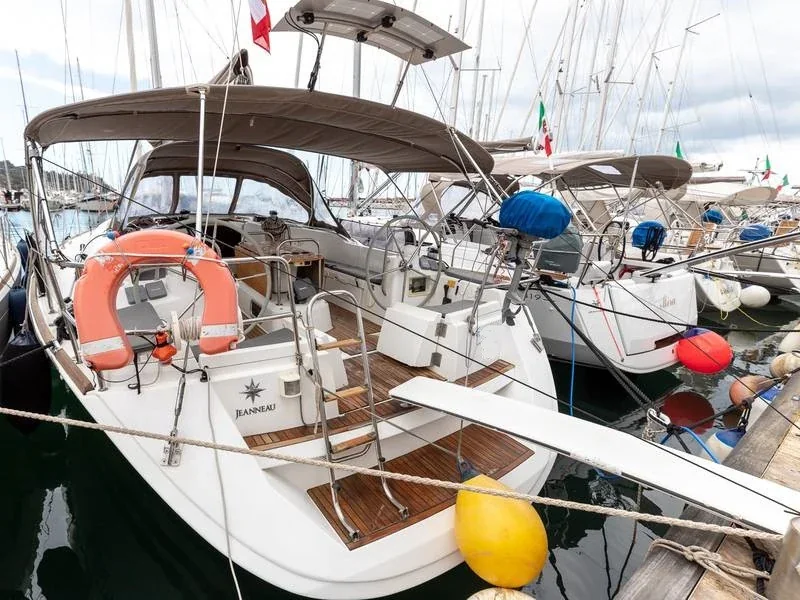 Yacht JEANNEAU Sun Odyssey 44i - Oceania - Foto 1