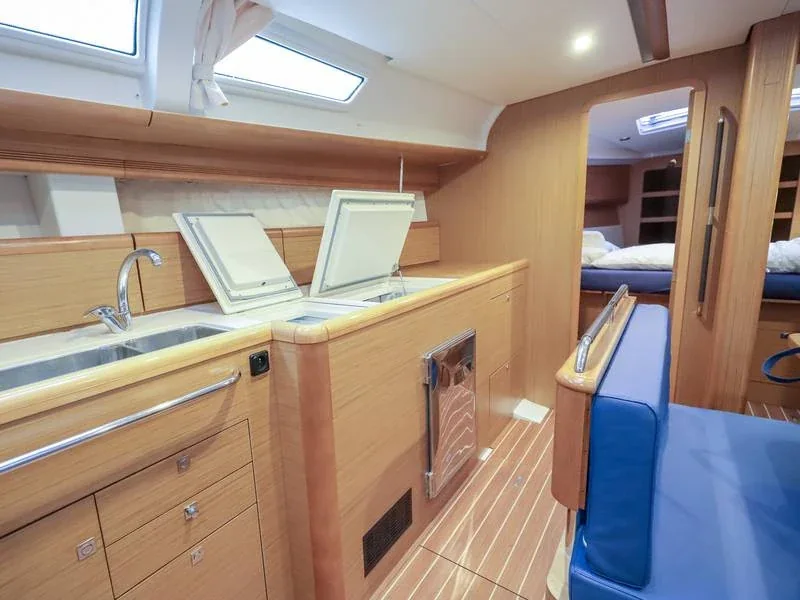 Yacht JEANNEAU Sun Odyssey 44i - Oceania - Foto 1