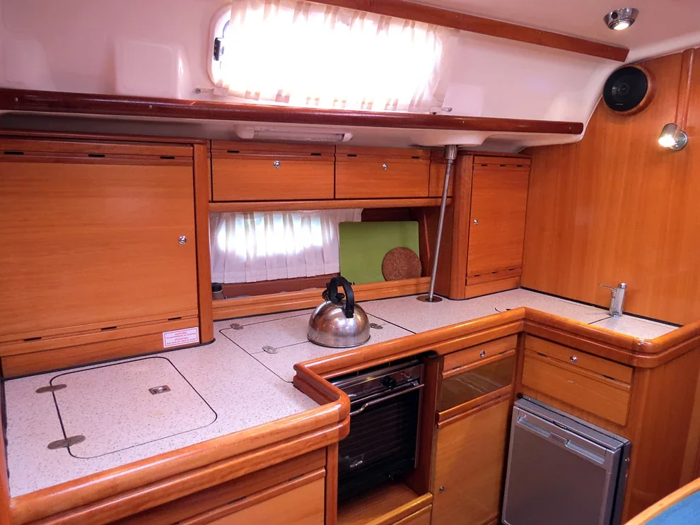 Yacht BAVARIA 42 Cruiser - Foto 1