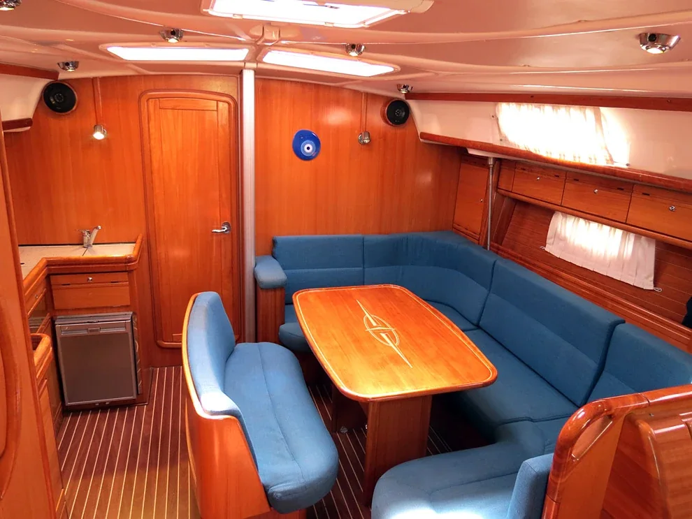 Yacht BAVARIA 42 Cruiser - Foto 1