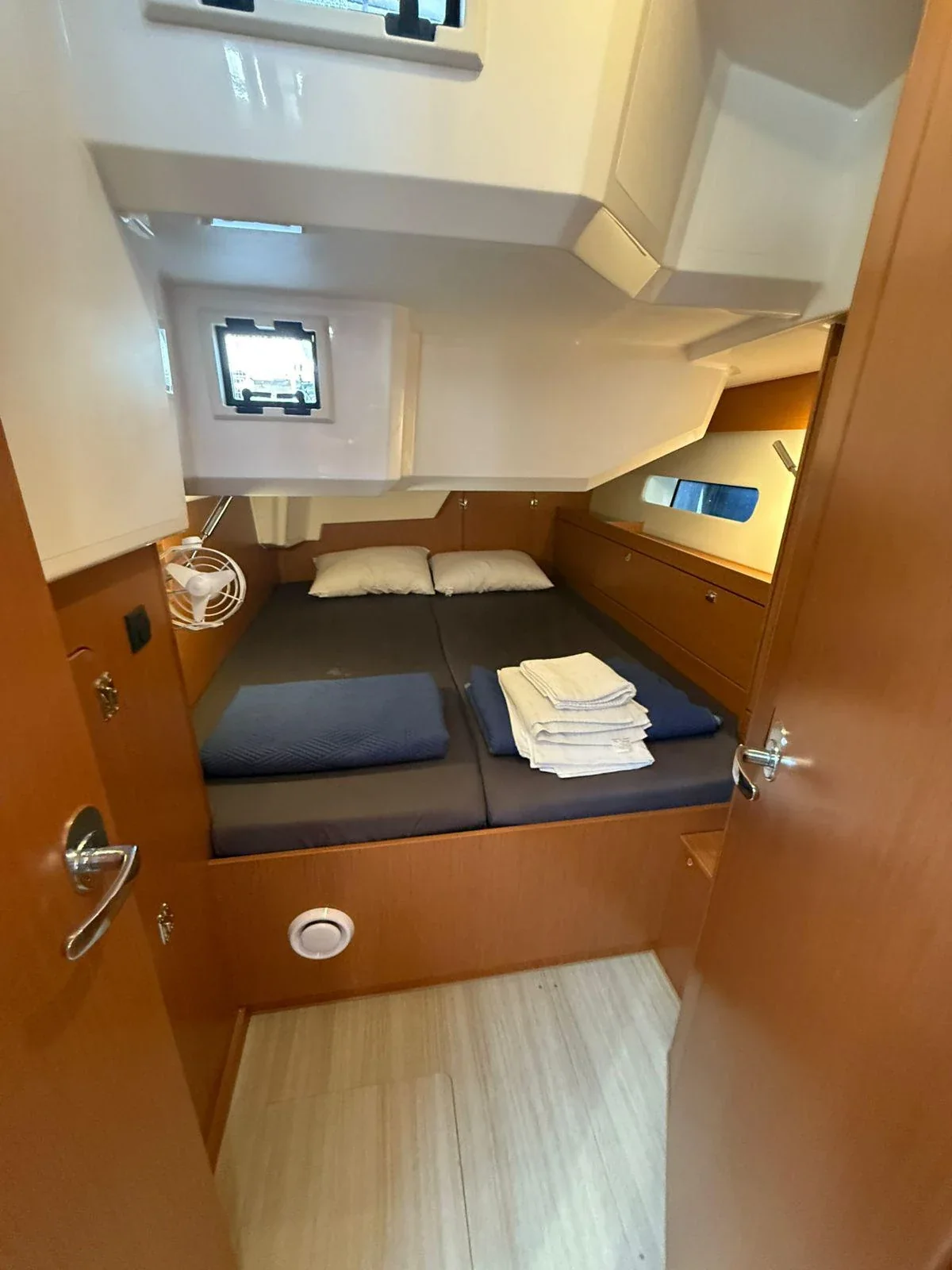Yacht BAVARIA C46 - Aegeas