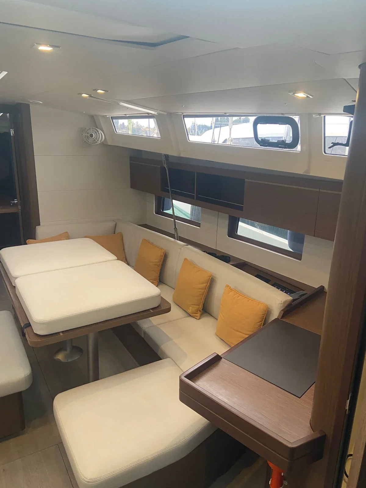 Yacht BENETEAU Oceanis 46.1 - Victoria - Foto 1