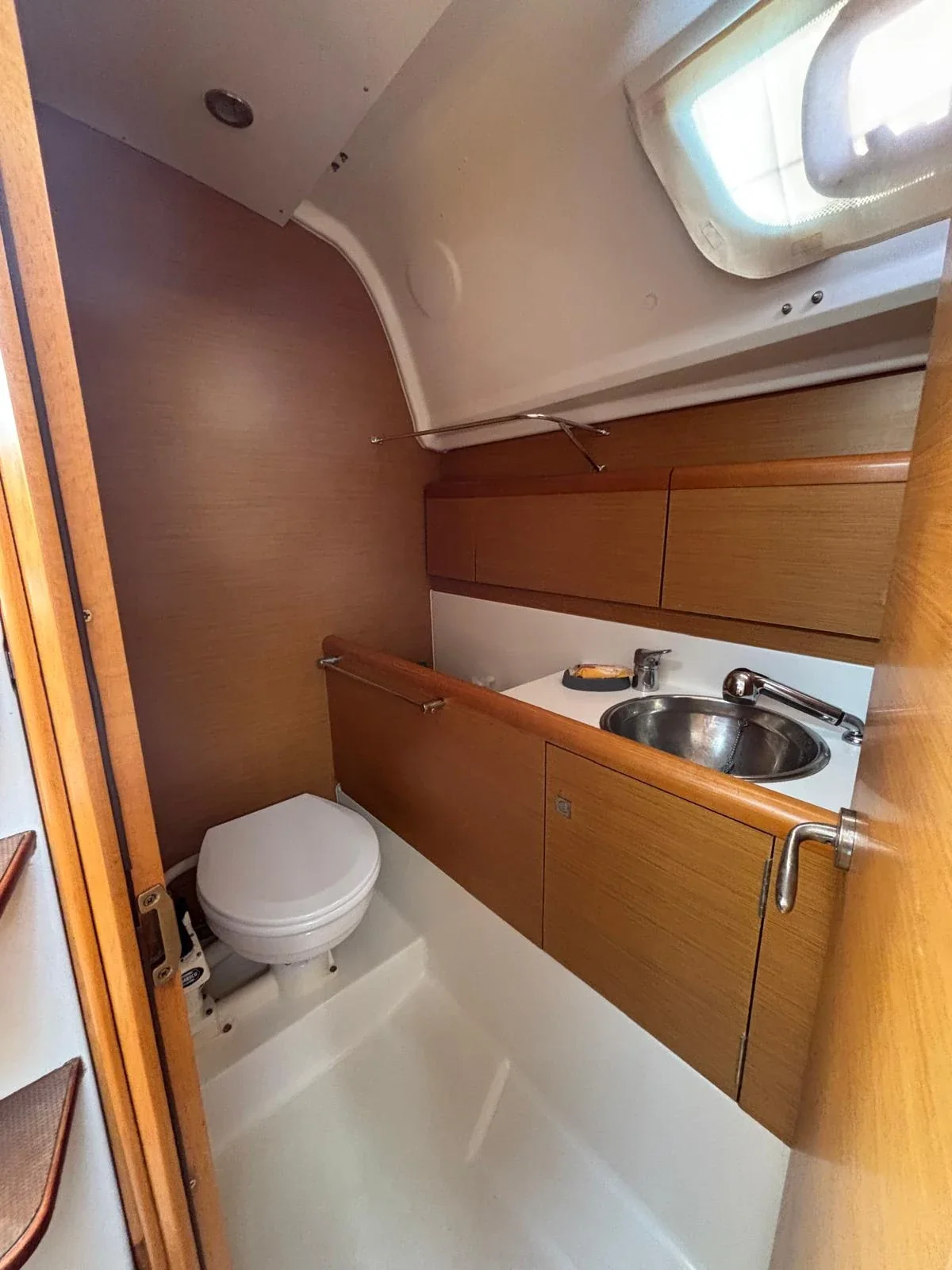 Yacht JEANNEAU Sun Odyssey 33i - Nimpto - Foto 1