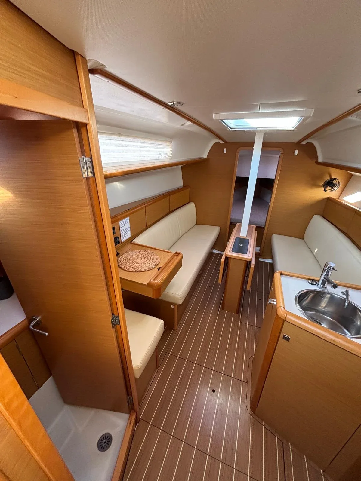Yacht JEANNEAU Sun Odyssey 33i - Nimpto - Foto 1