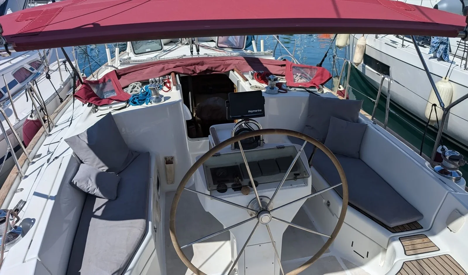 Yacht BENETEAU Oceanis 411 - Artemis - Foto 2