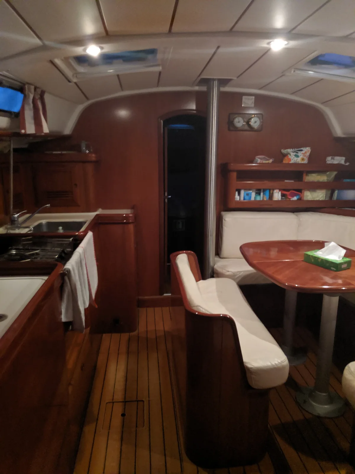 Yacht BENETEAU Oceanis 411 - Artemis - Foto 9