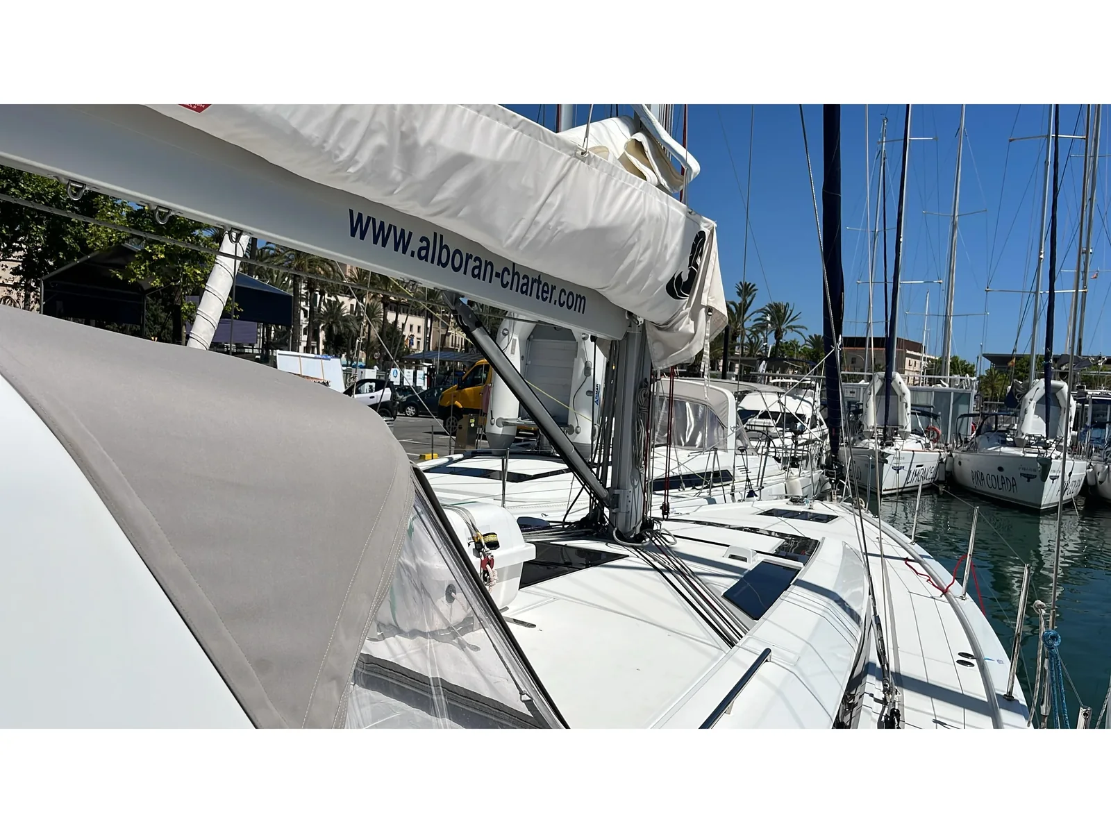 Yacht BENETEAU Oceanis 51.1 - Alboran Aperol