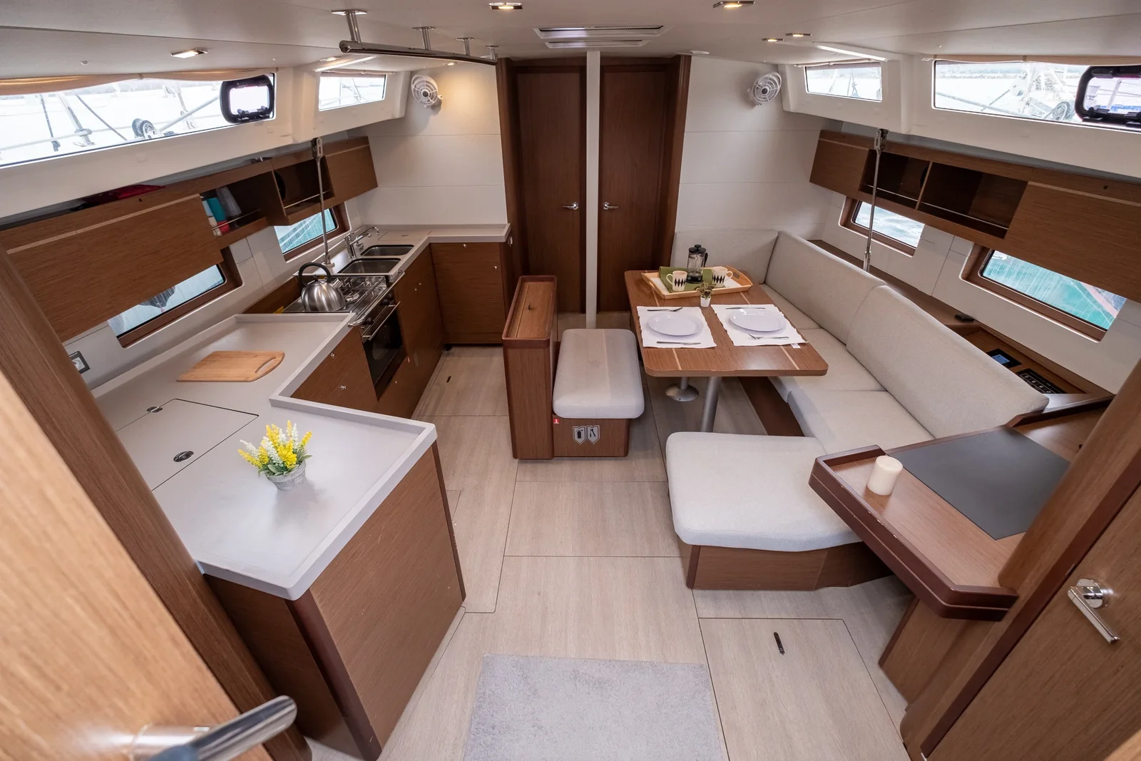 Yacht BENETEAU Oceanis 46.1 - July - Foto 1