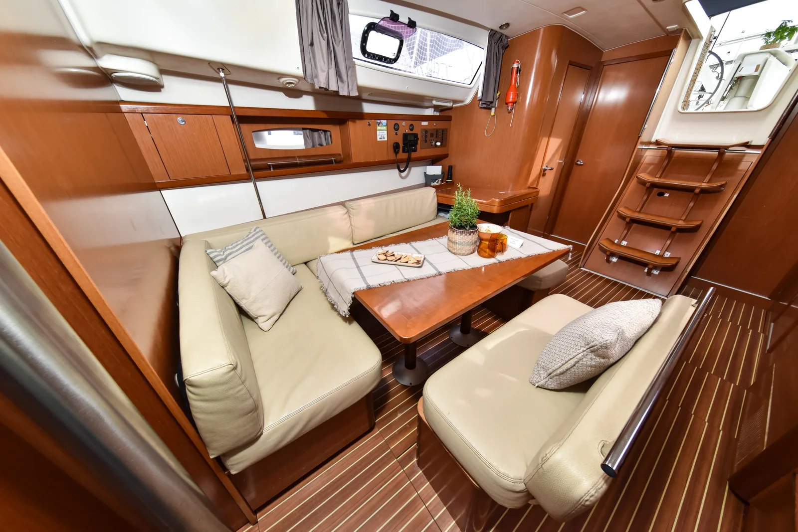 Yacht BENETEAU Oceanis 43 - Playmaker - Foto 1