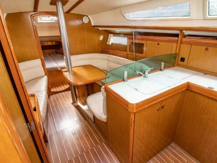 Yacht JEANNEAU Sun Odyssey 36 i - King Julian