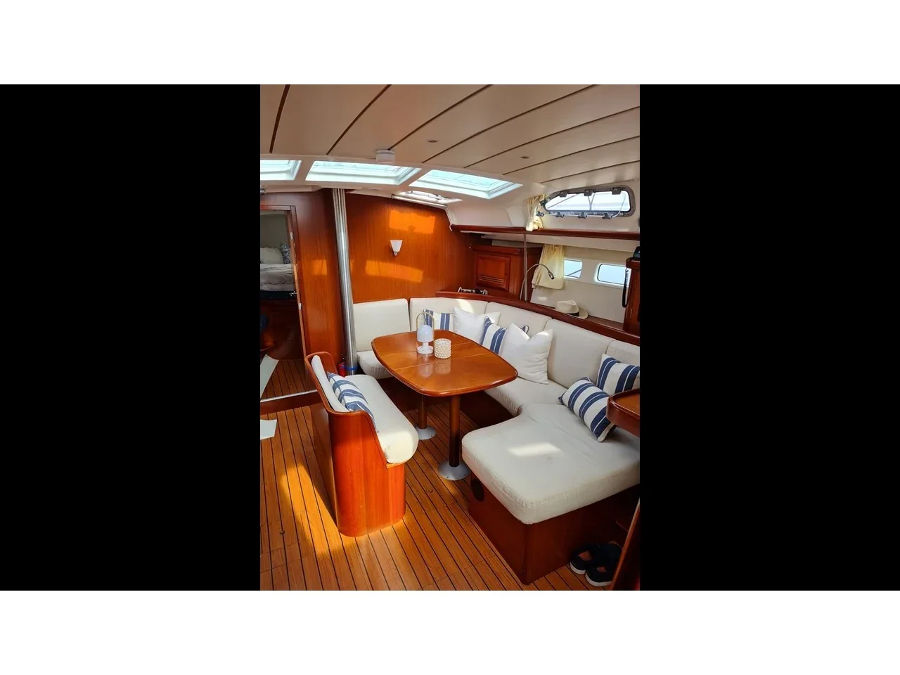 Yacht BENETEAU Oceanis 423 - Windir
