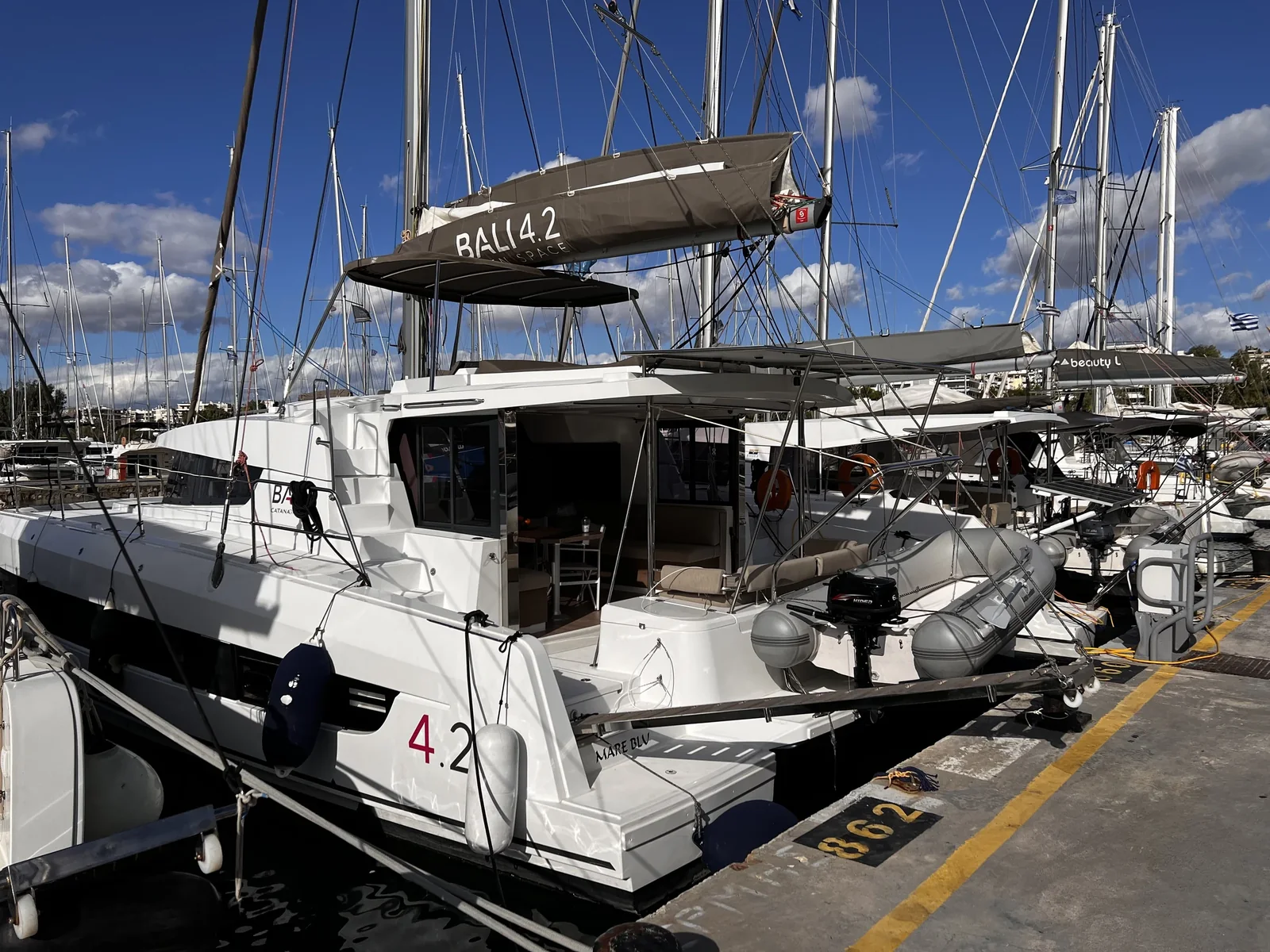 Yacht CATANA Bali 4.2 - Mare Blue
