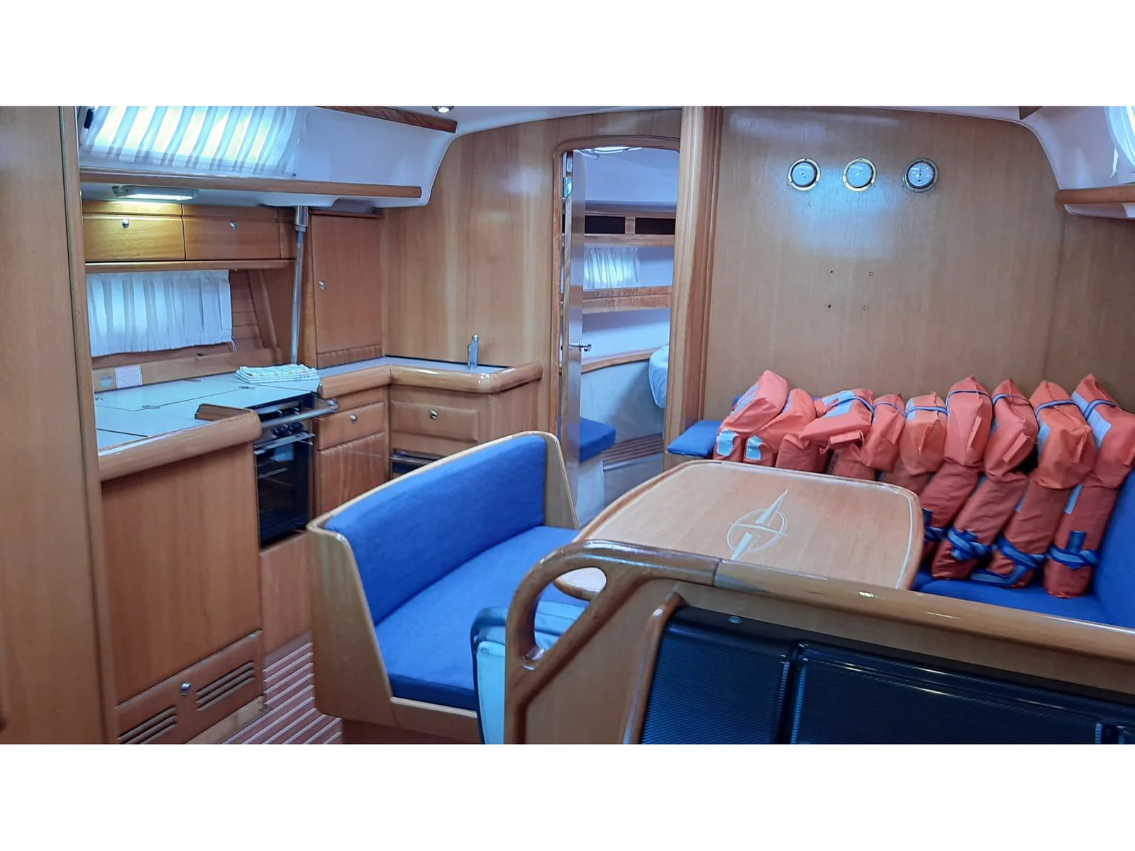 Yacht BAVARIA 42 Cruiser - Pošip - Foto 4