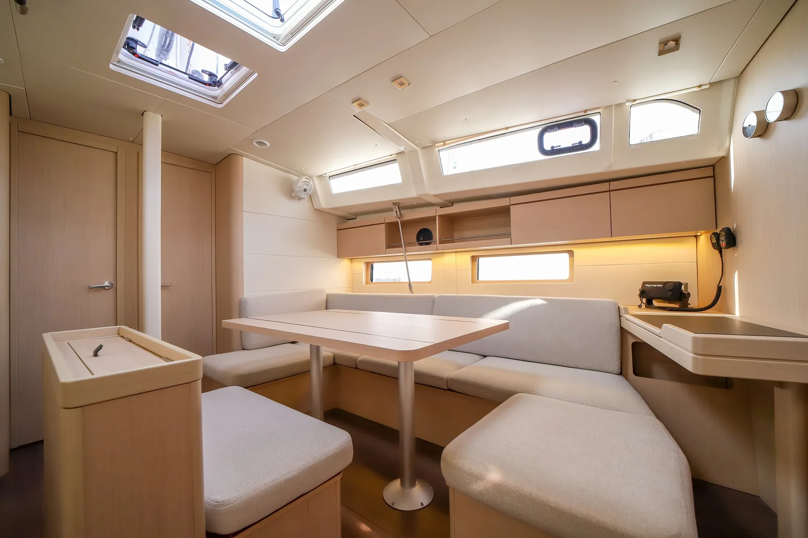 Yacht BENETEAU Oceanis 46.1 - Foto 16