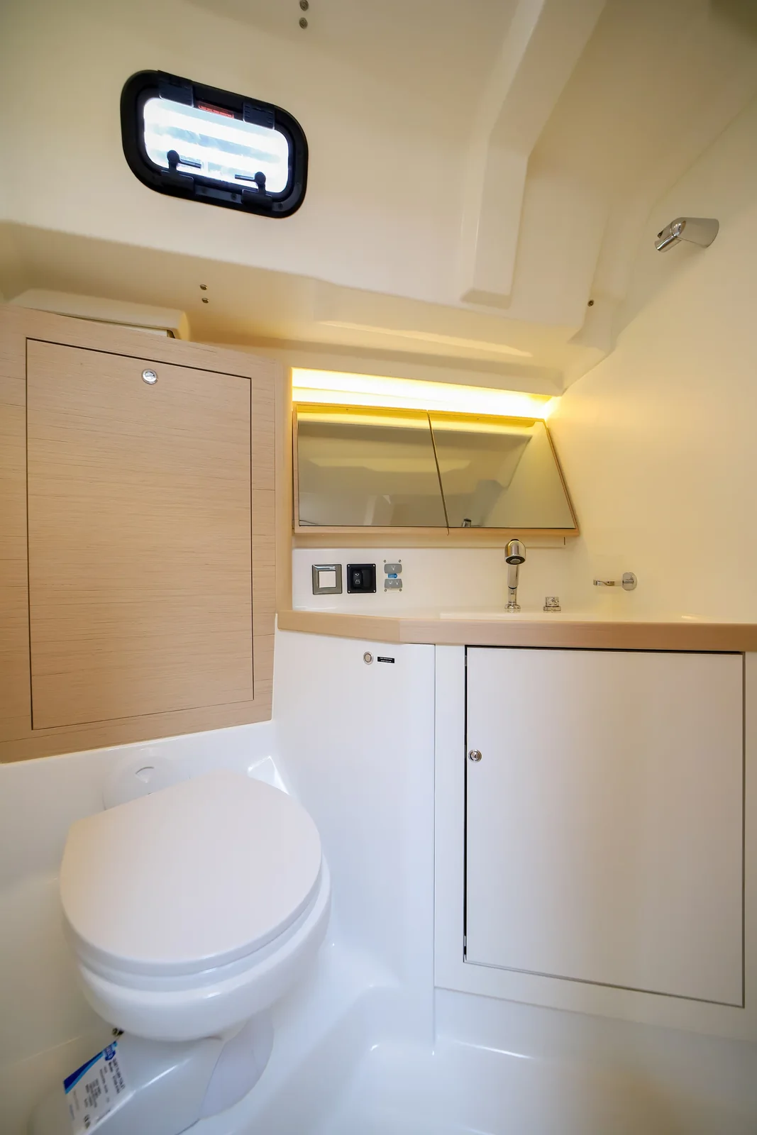 Yacht BENETEAU Oceanis 46.1 - Foto 18