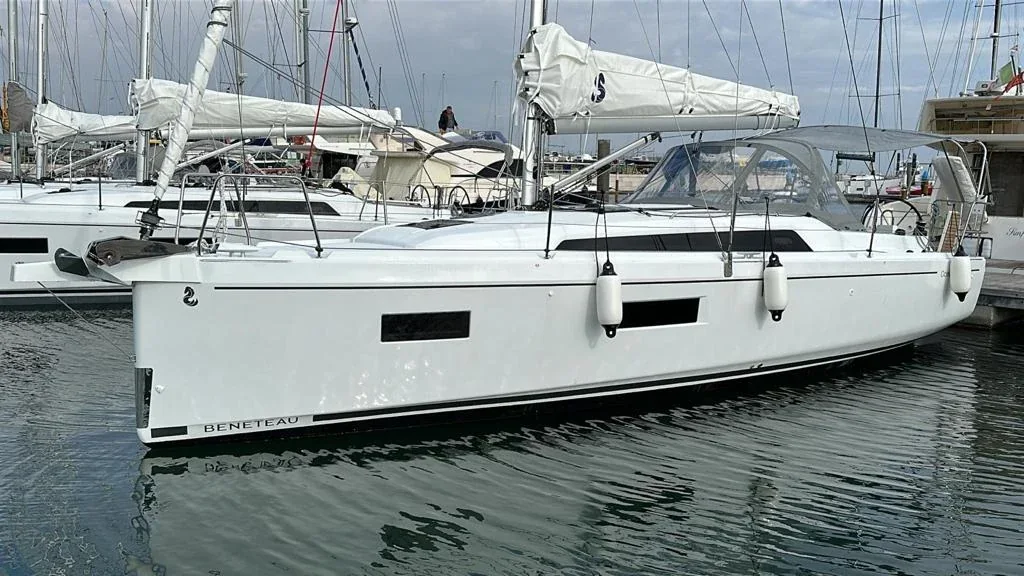 Yacht BENETEAU Oceanis 34.1 - Foto 9