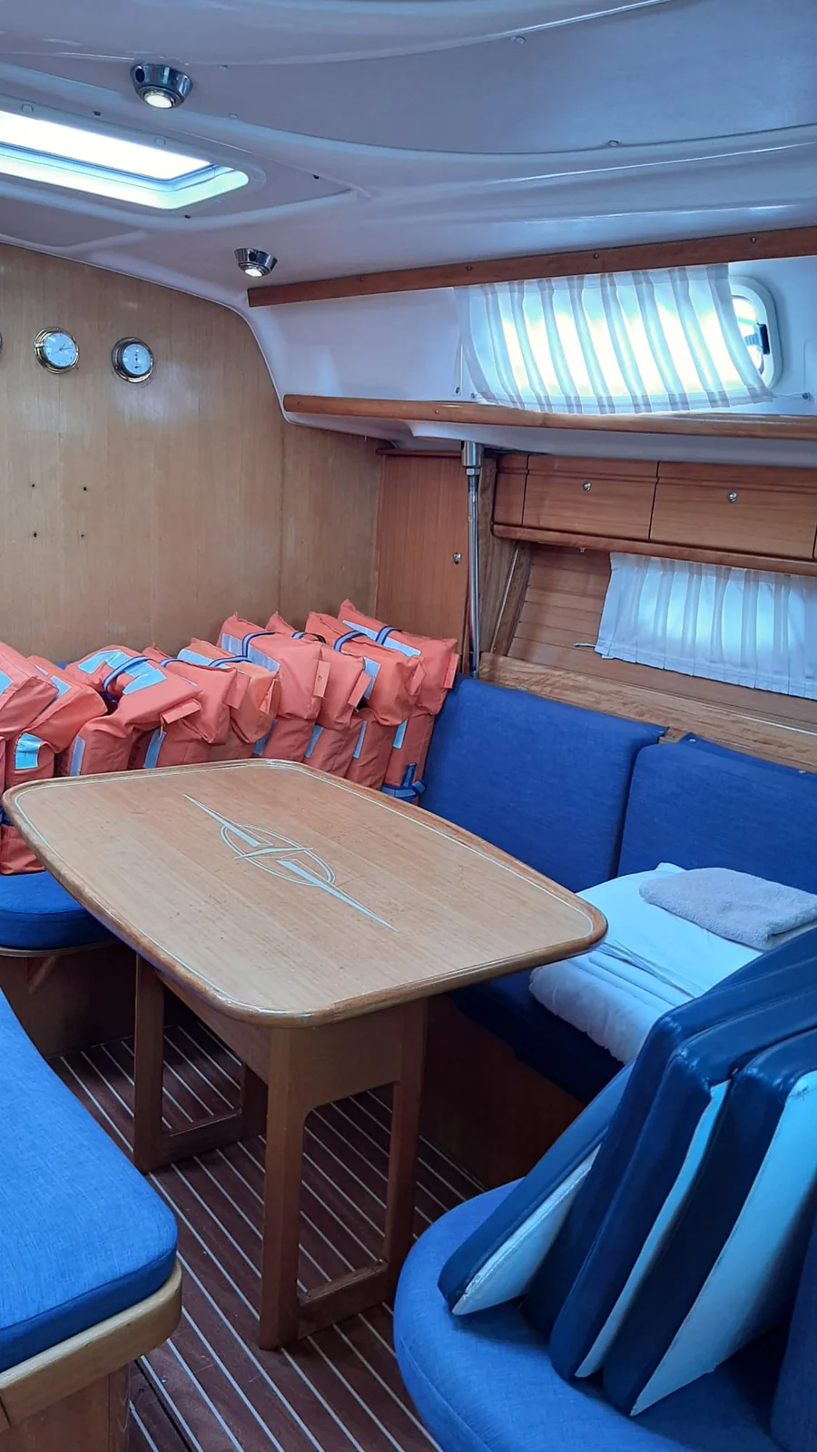Yacht BAVARIA 42 Cruiser - Pošip - Foto 6