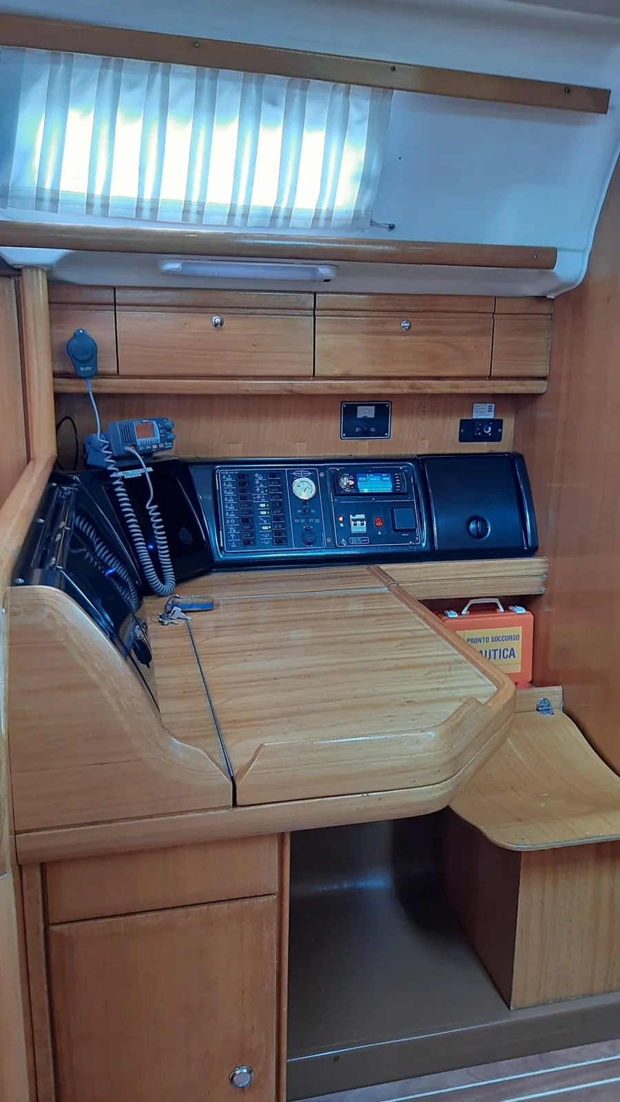 Yacht BAVARIA 42 Cruiser - Pošip - Foto 7