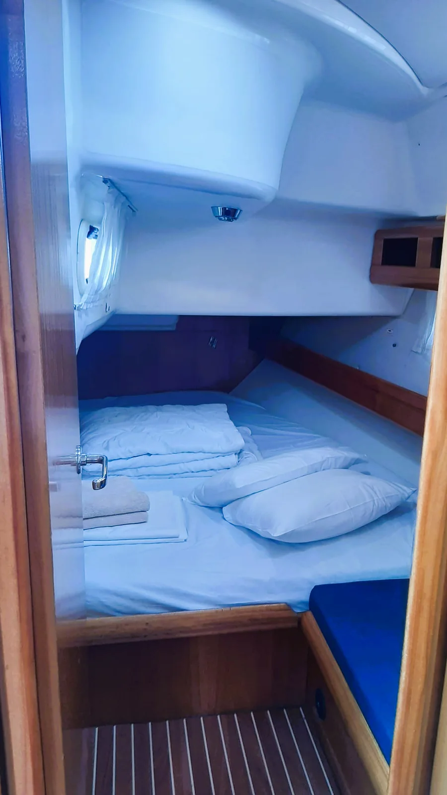 Yacht BAVARIA 42 Cruiser - Pošip - Foto 10