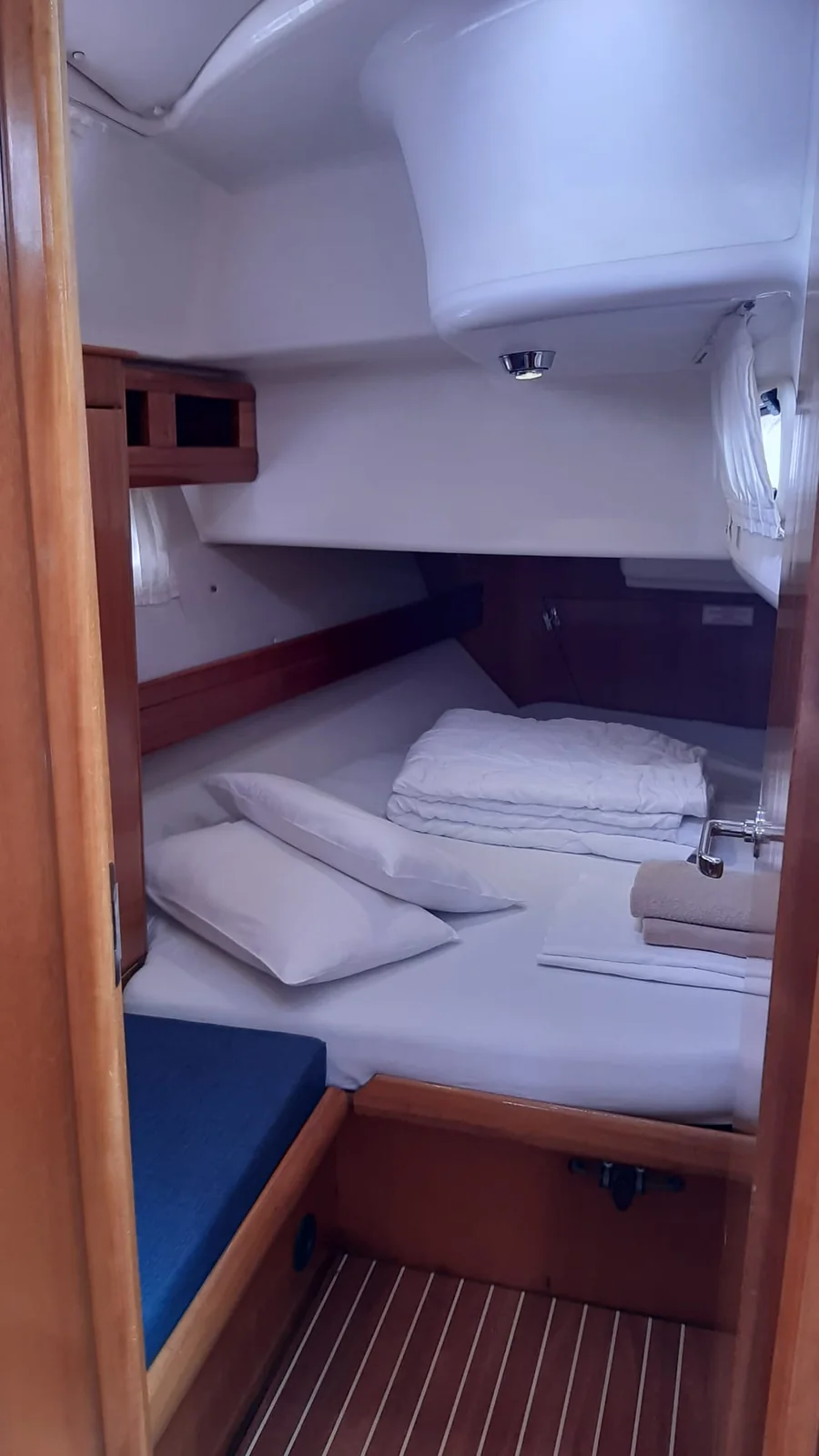 Yacht BAVARIA 42 Cruiser - Pošip - Foto 11