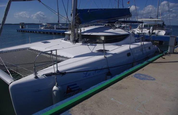Yacht FOUNTAINE PAJOT Athena 38 - La Perla - Foto 1