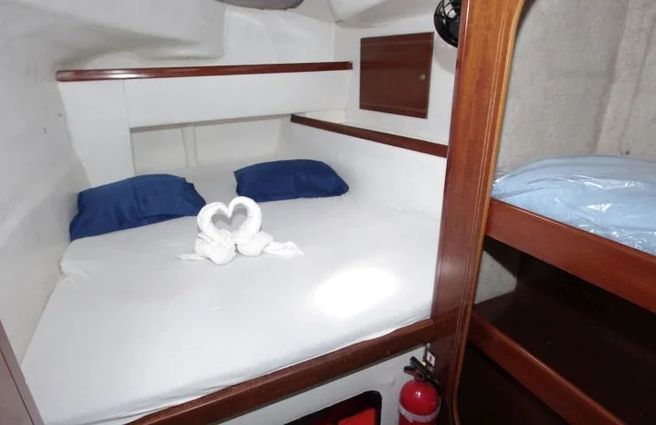 Yacht FOUNTAINE PAJOT Athena 38 - La Perla - Foto 1