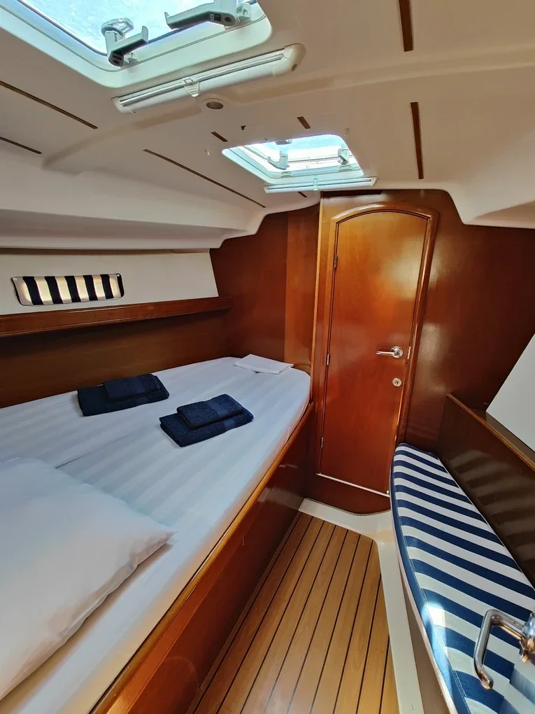 Yacht BENETEAU Oceanis 393 - Crete - Foto 1