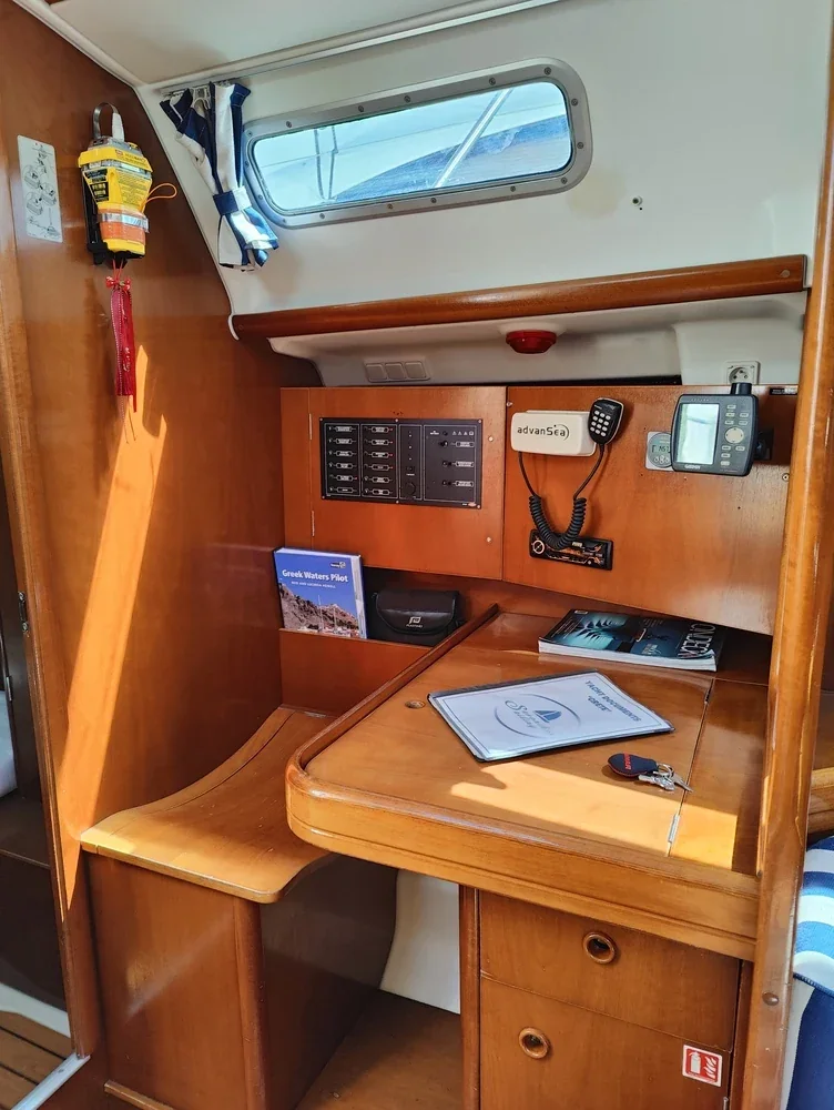 Yacht BENETEAU Oceanis 393 - Crete - Foto 1