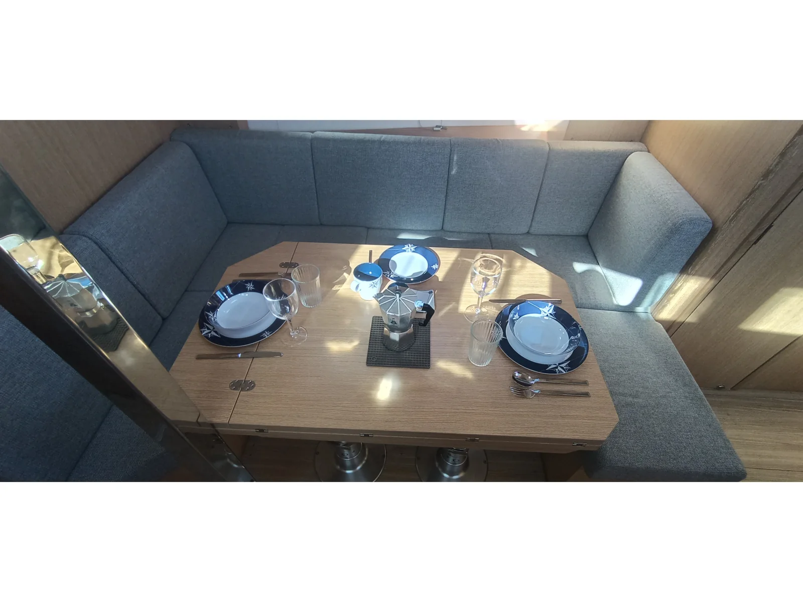 Yacht BAVARIA C38 - Le petit Mami - Foto 1