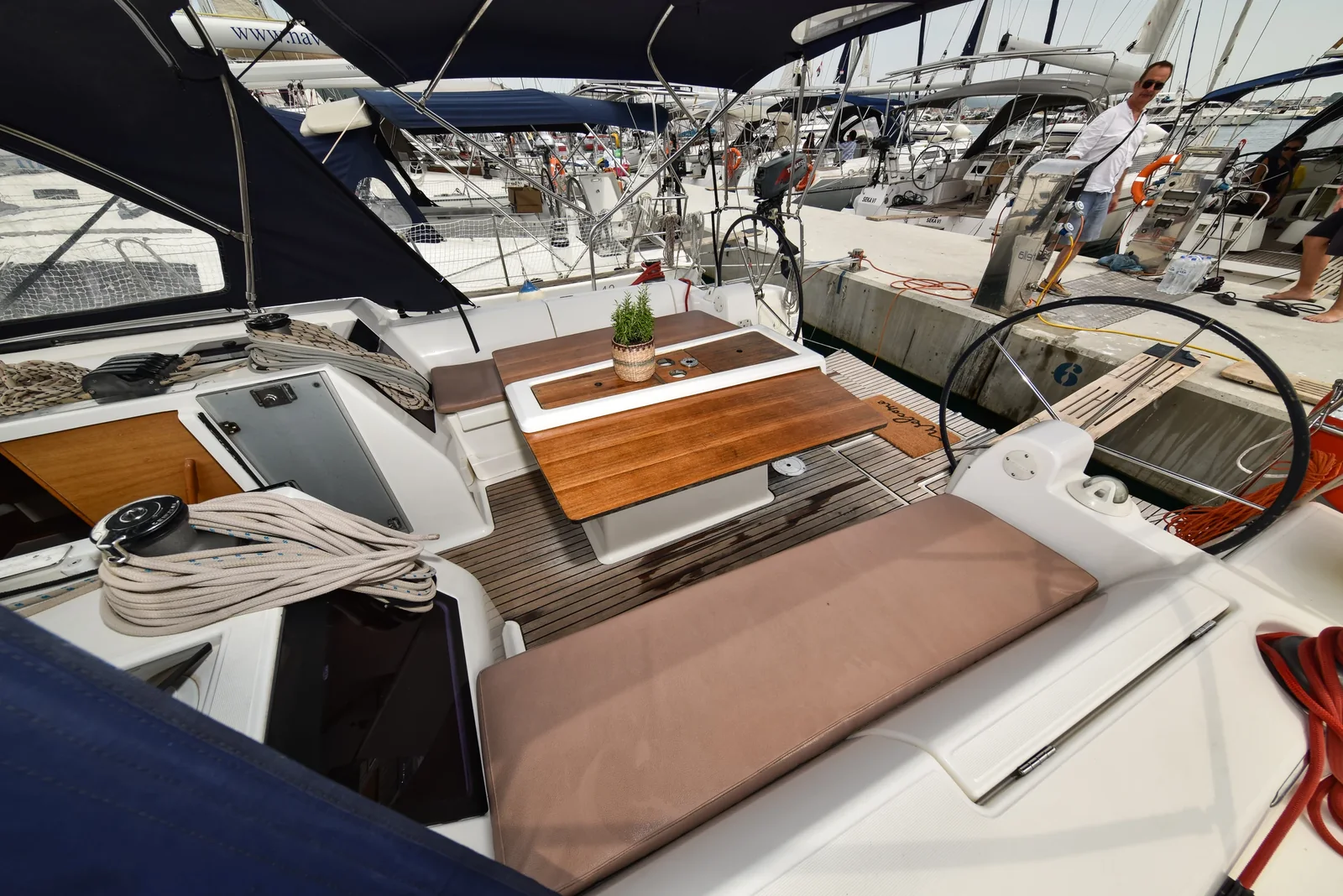 Yacht DUFOUR 410 Grand Large - Stella - Foto 1