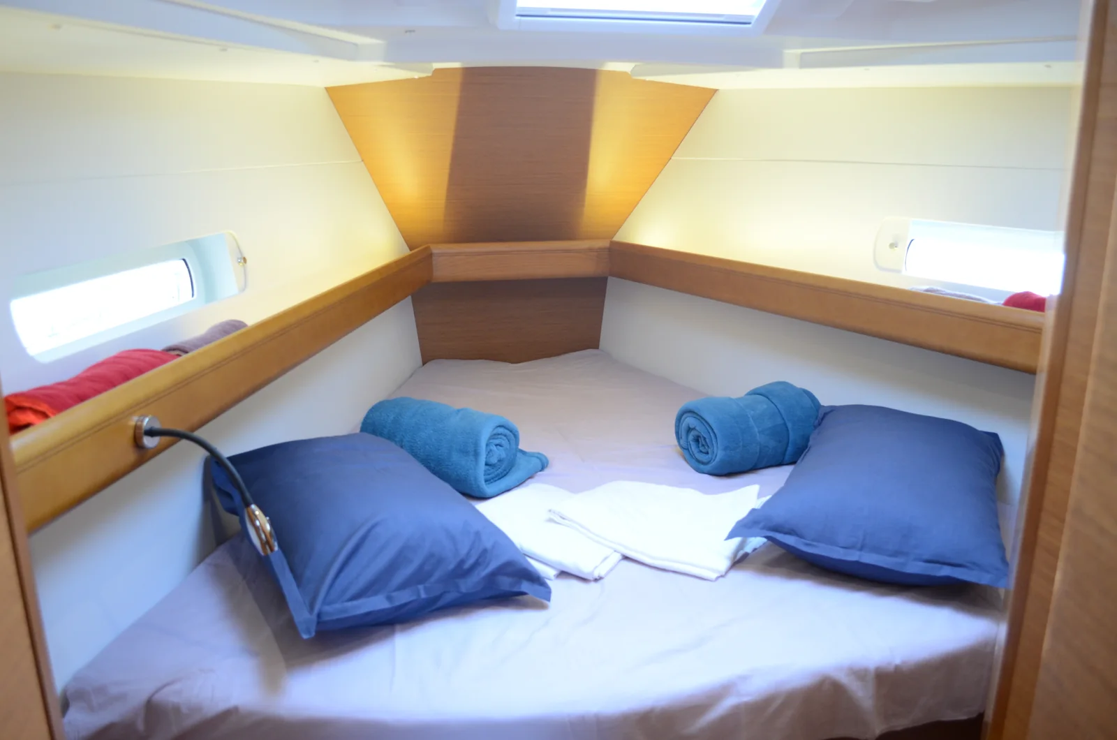 Yacht JEANNEAU Sun Odyssey 419 - Luka Ploče - Foto 7