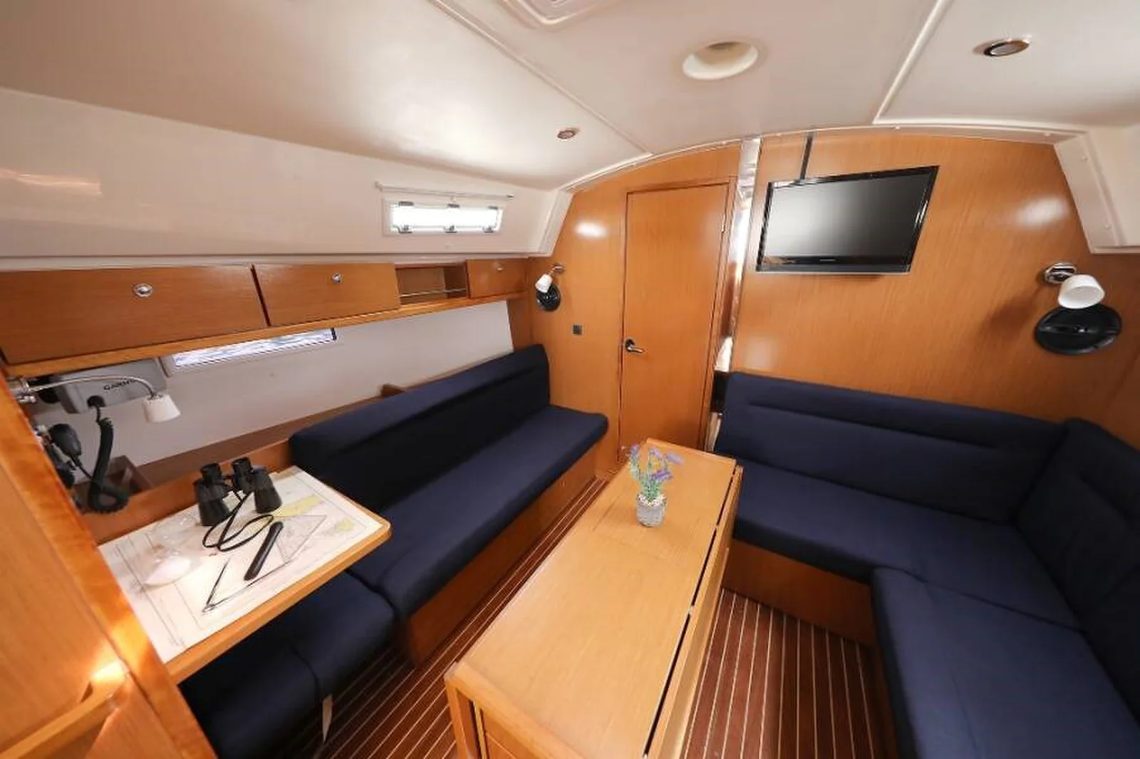 Yacht BAVARIA Cruiser 36 - Nemo - Foto 1