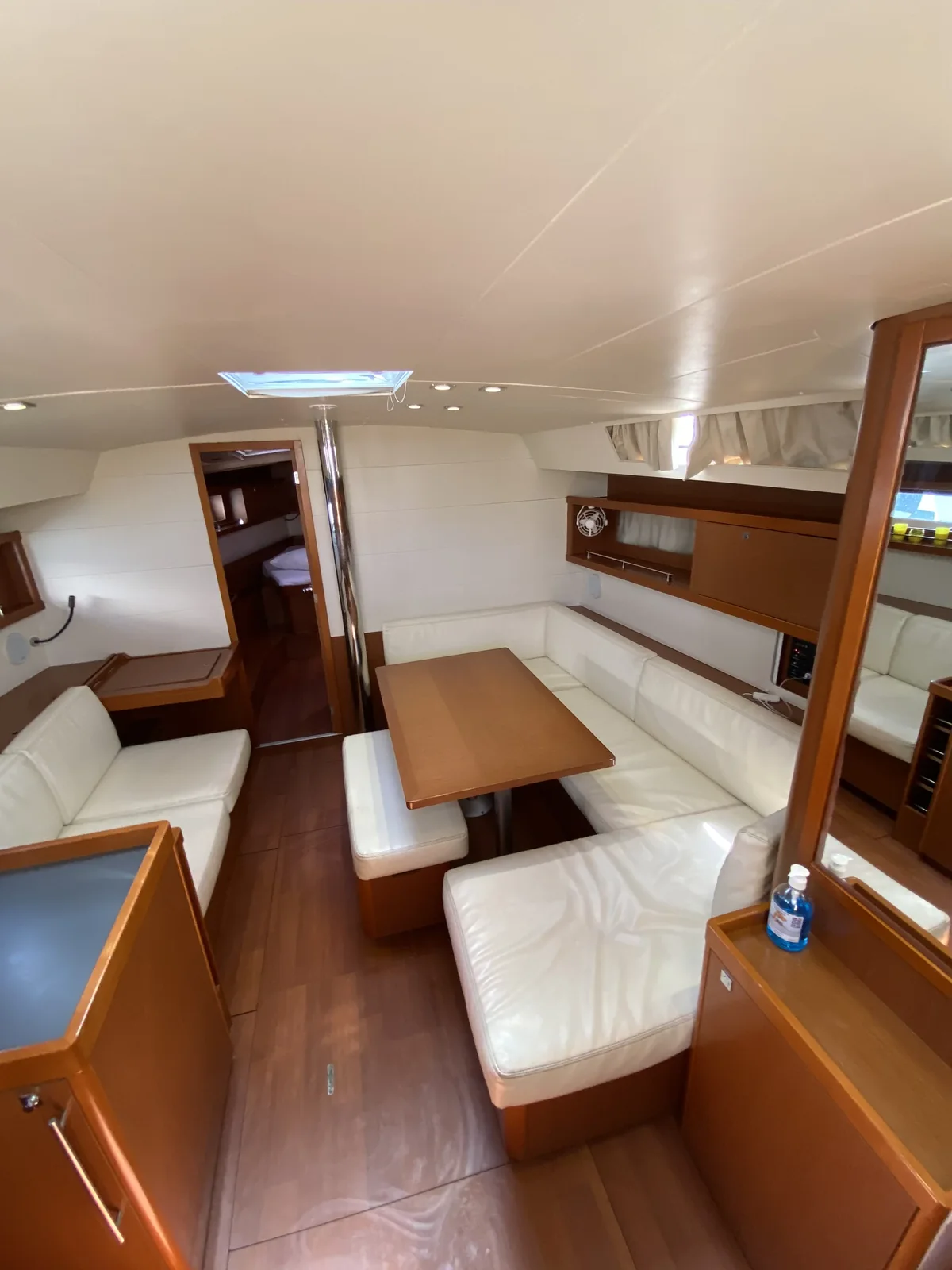 Yacht BENETEAU Oceanis 45 - Callidora - Foto 1