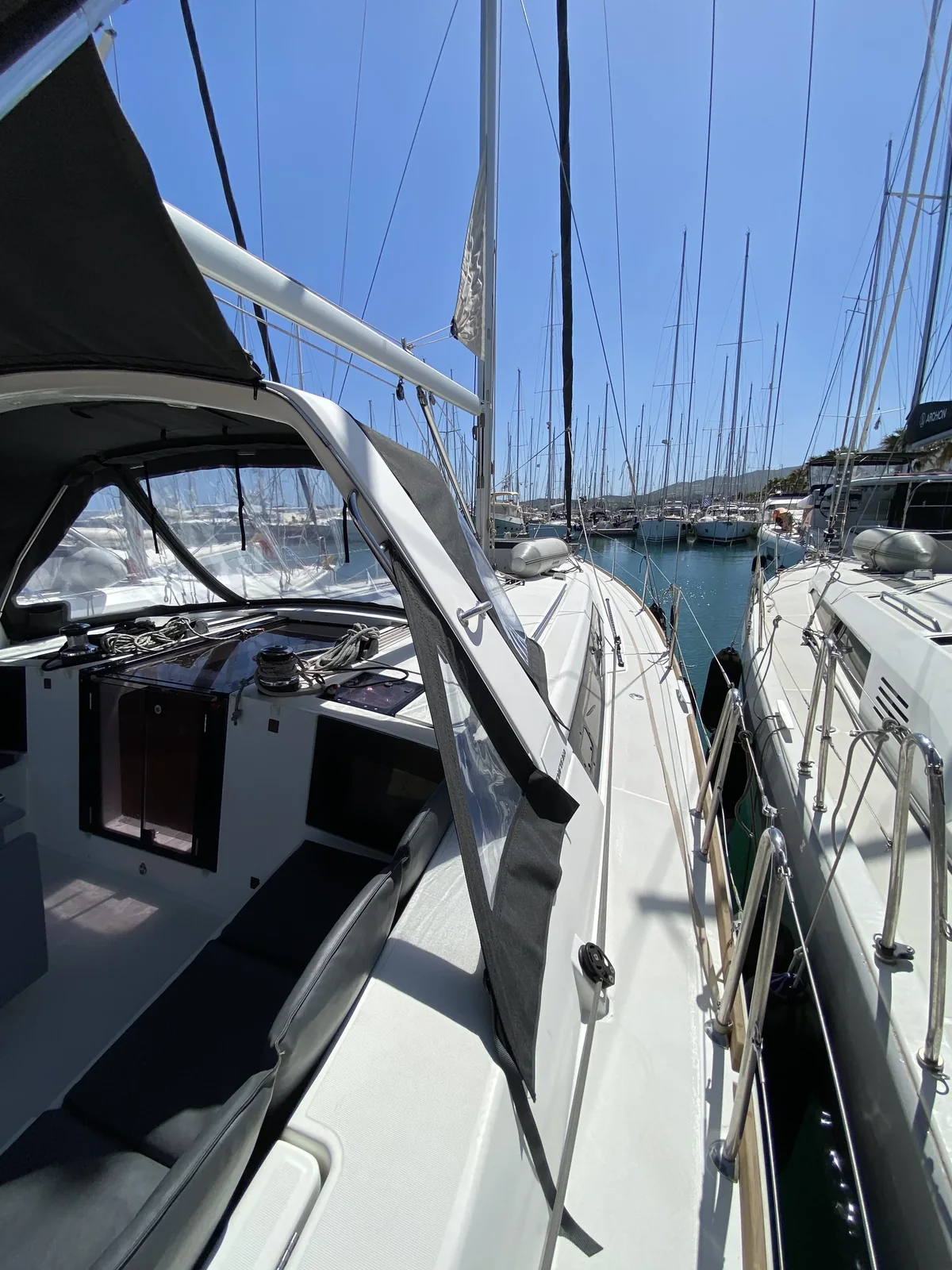 Yacht BENETEAU Oceanis 45 - Callidora - Foto 1