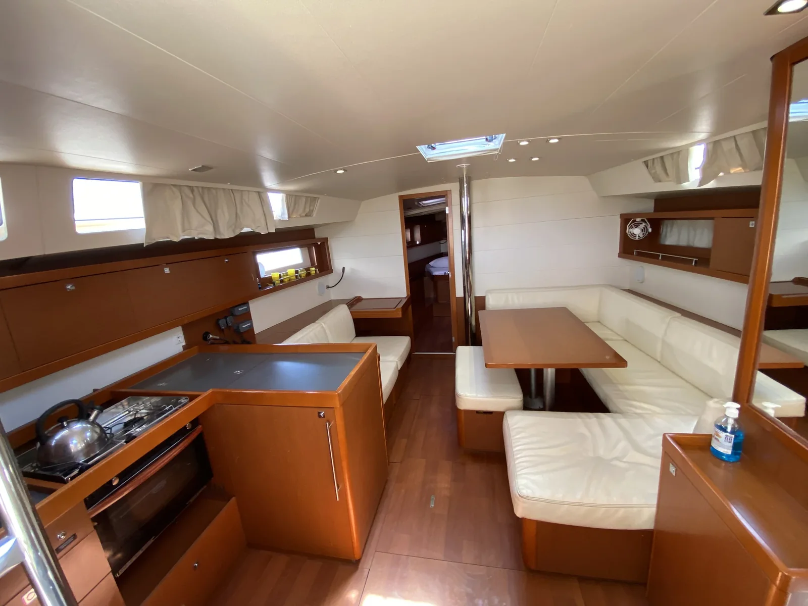 Yacht BENETEAU Oceanis 45 - Callidora - Foto 1