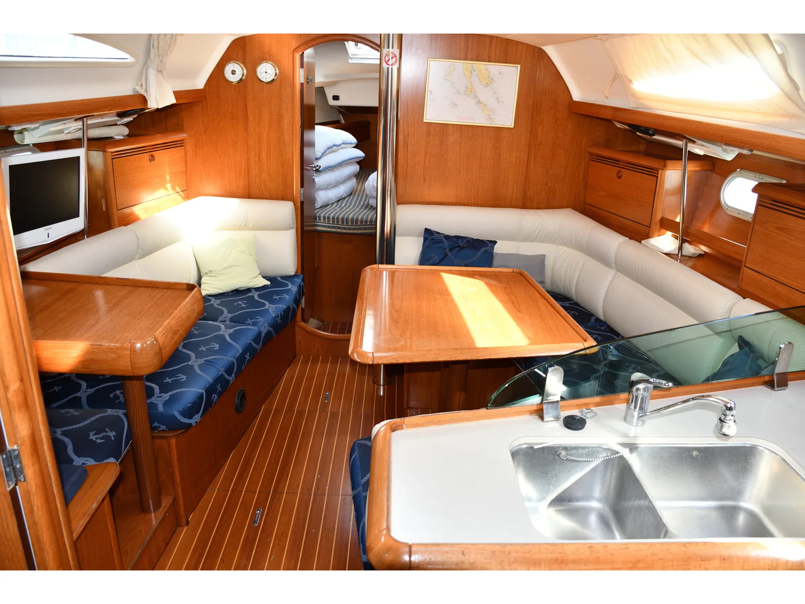 Yacht JEANNEAU Sun Odyssey 37 - Bonaca - Foto 1