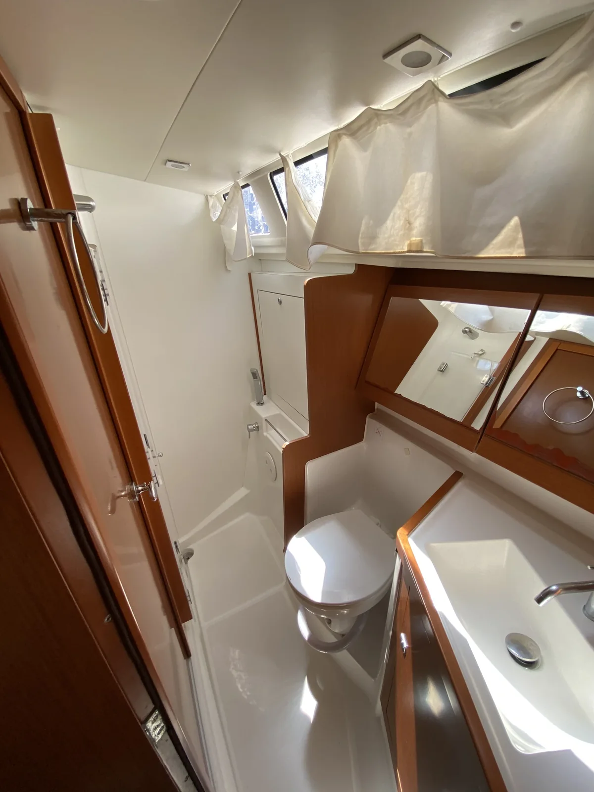 Yacht BENETEAU Oceanis 45 - Callidora - Foto 1