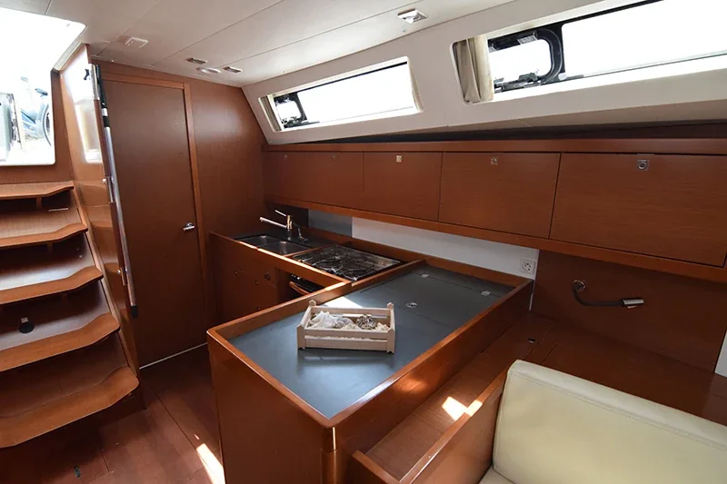 Yacht BENETEAU Oceanis 41 - Bolero - Foto 9