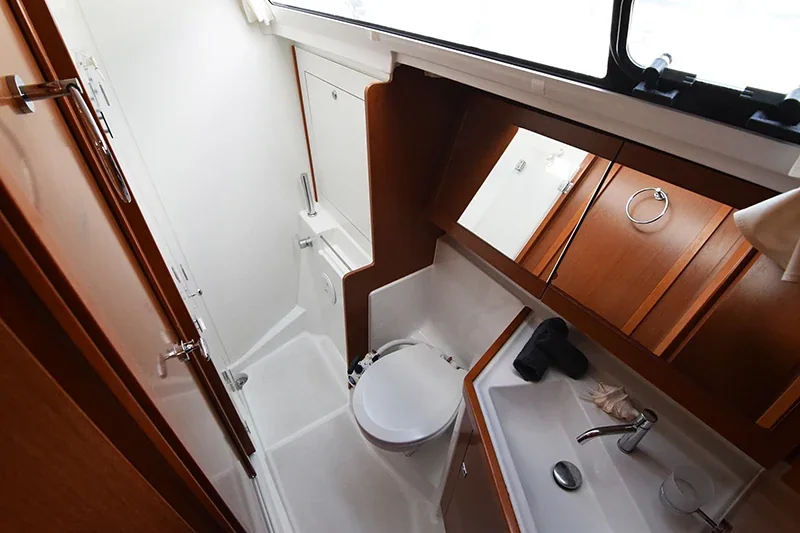 Yacht BENETEAU Oceanis 41 - Bolero - Foto 14